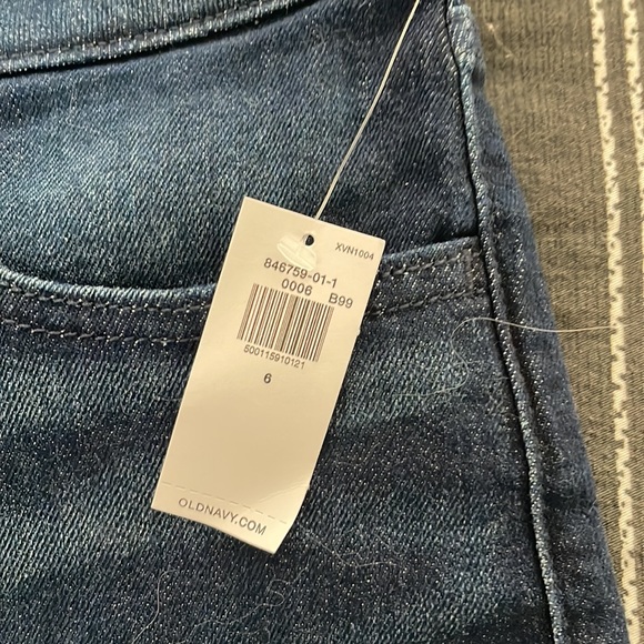 Old navy jean shorts - Picture 4 of 5